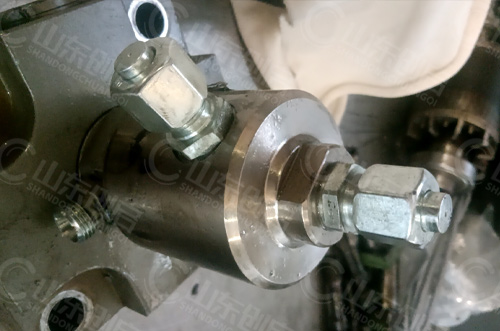 1600型两通路液压旋转接头开卷机应用案例 1600型两通路液压旋转接头开卷机应用案例